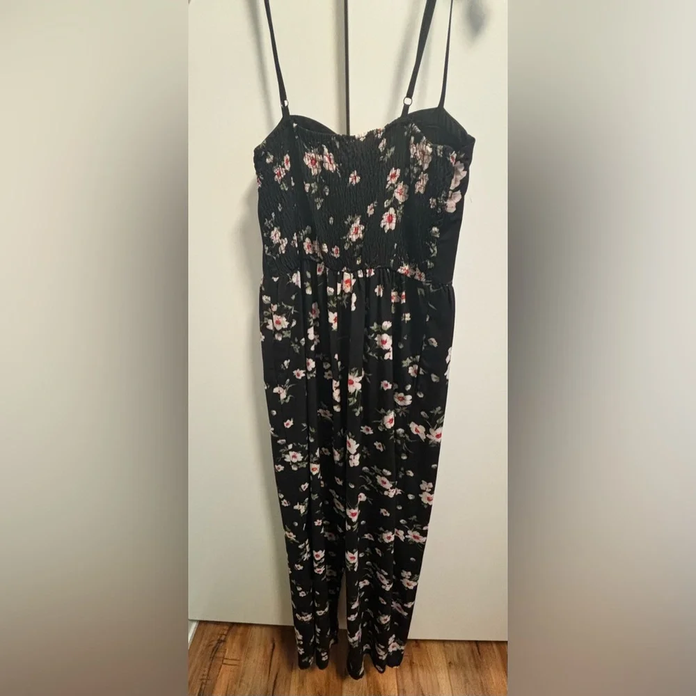 Beautiful Romper - Picture 3 of 4